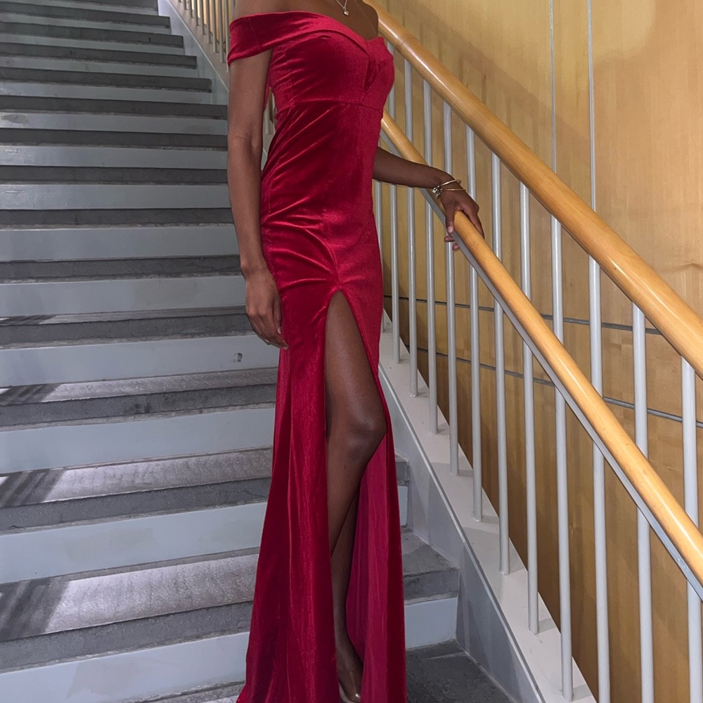 Deep Red Formal Dress W Slit